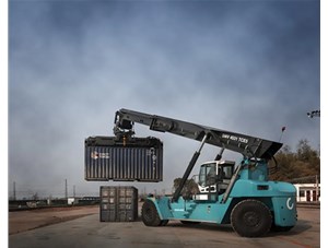 科尼正面吊如何在鐵路線上操作？